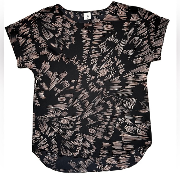 CAbi Women’s Black Pink Round Neck Line‎ Drawing Tate Top Medium #3433 - Picture 1 of 11